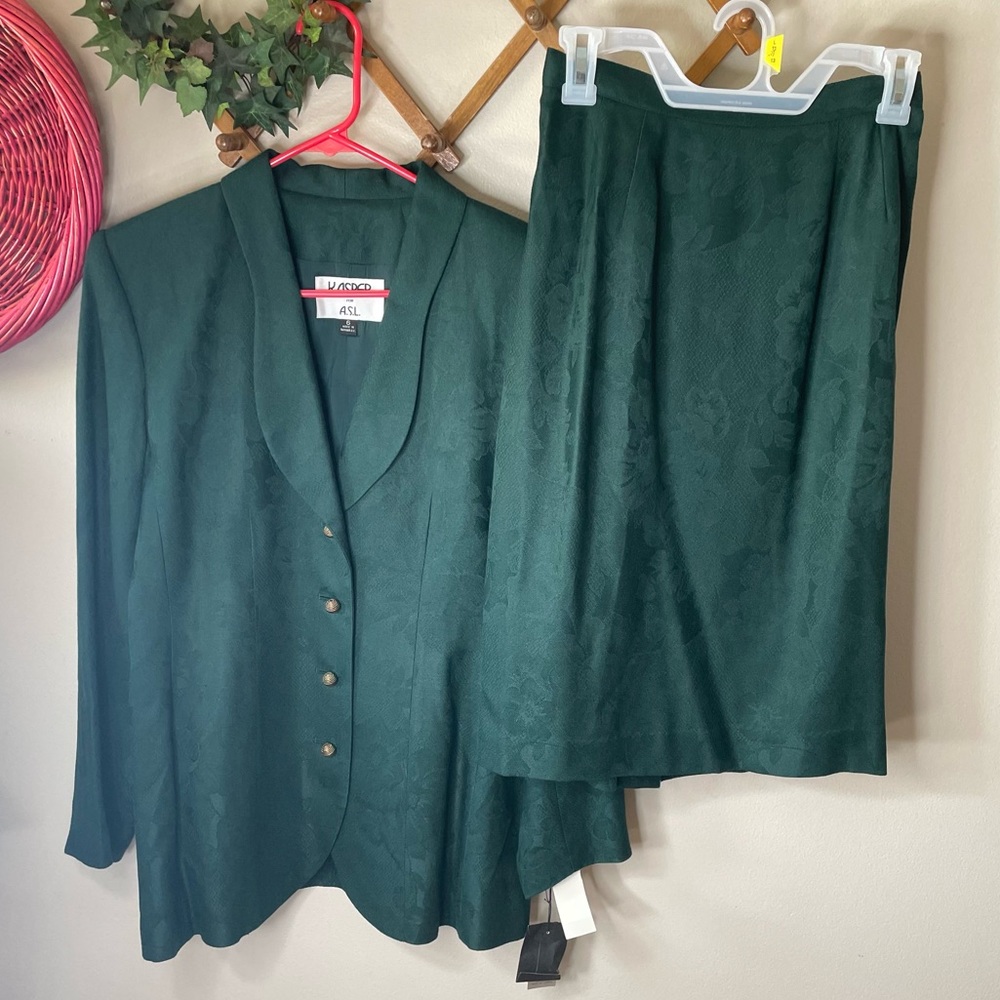 Kasper by ASL vintage NWT green FLORAL jacquard skirt suit set